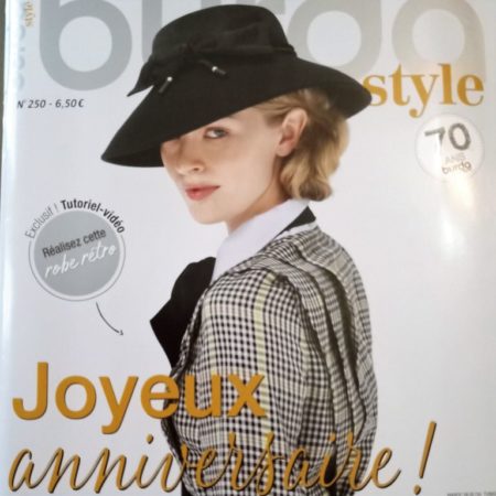 Jubilé 70 ans BURDA n°250 avec une ligne Vintage reproduction de Modèles d’époque 50’s